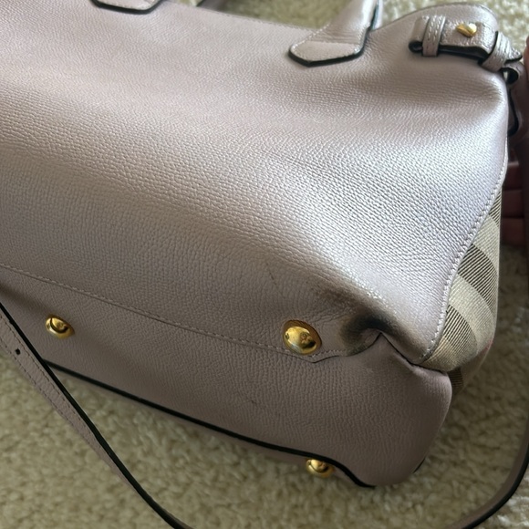 100% authentic Burberry Banner Bag in the shade orchid - Picture 15 of 15